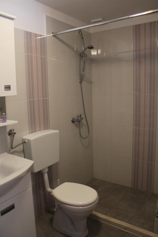 Rooms & Studio Bellina Skradin Exterior photo
